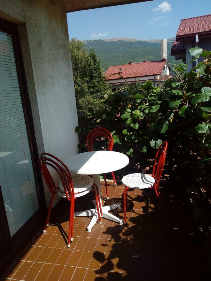 Vila Veronika Hostel Ohrid Luaran gambar