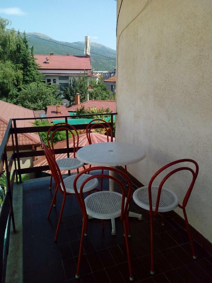 Vila Veronika Hostel Ohrid Luaran gambar